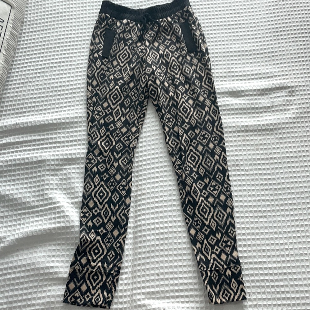 Printed pants